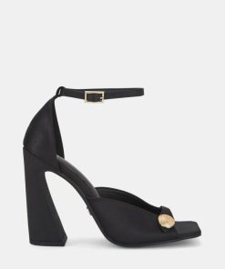 Attireaxis.shop0260f48eae 1