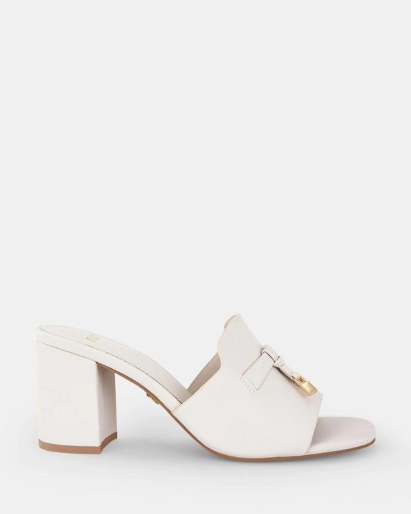 Attireaxis.shop0a6e237d46 1