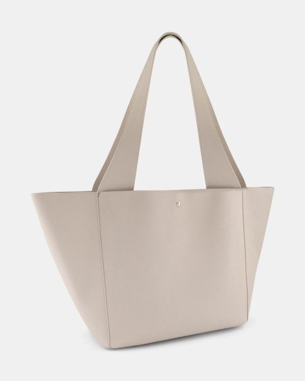 Attireaxis.shop0daacd52d8 1