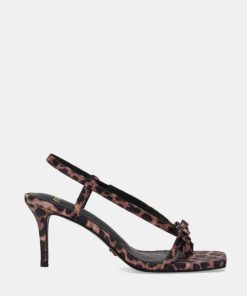 Attireaxis.shop1f5d7d6160 1