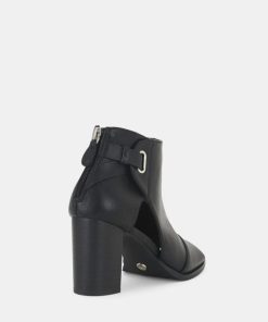 Attireaxis.shop213349687c 4