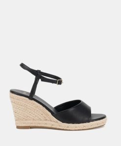 Attireaxis.shop2983f75a22 1