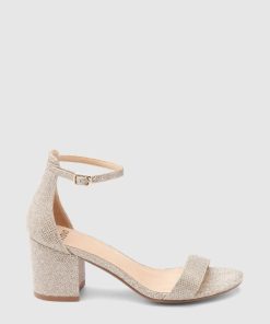 Attireaxis.shop2a96cf0498 1