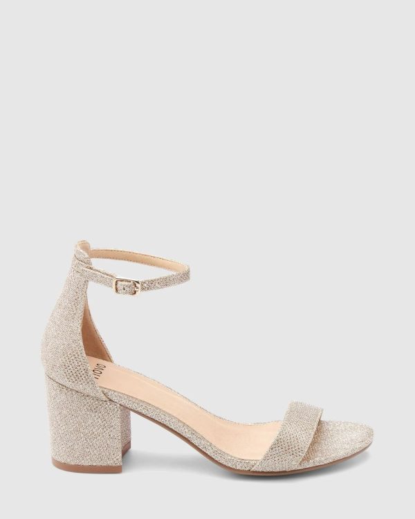 Attireaxis.shop2a96cf0498 1