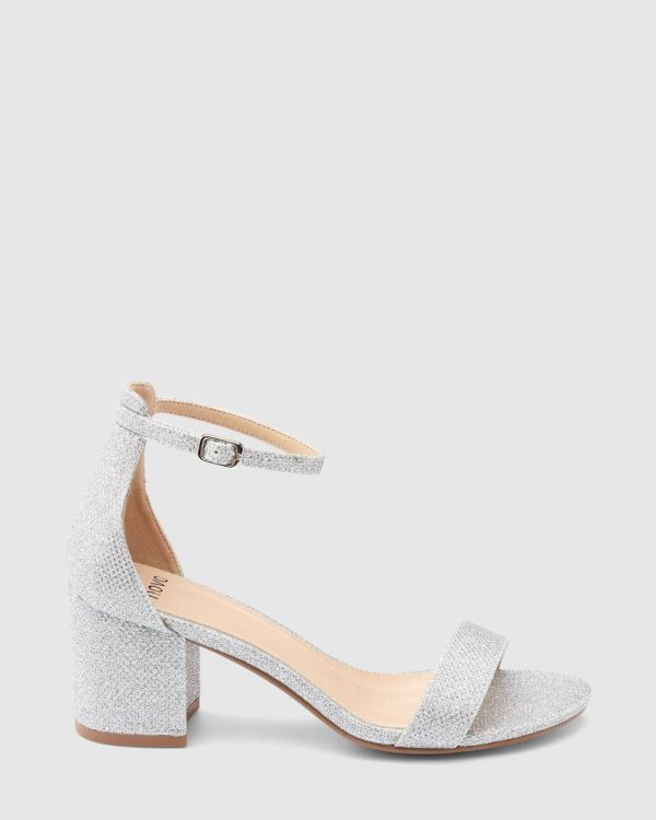 Attireaxis.shop2e6f294013 1