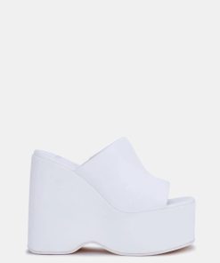 Attireaxis.shop2f21cbc628 1