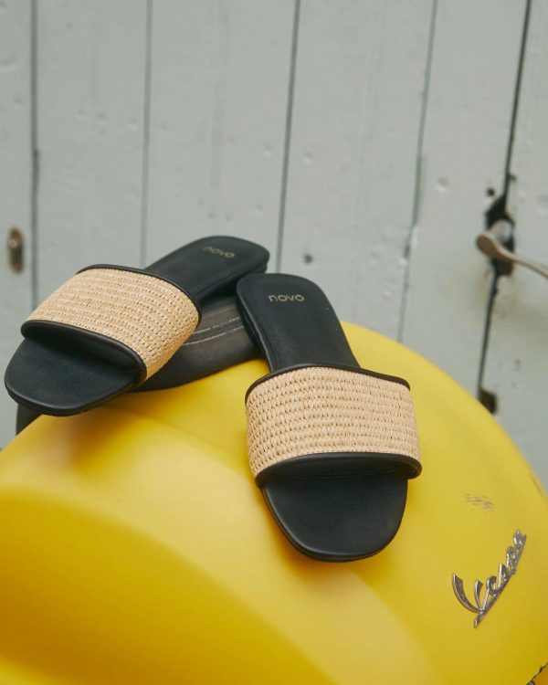 Attireaxis.shop3399636faa 4