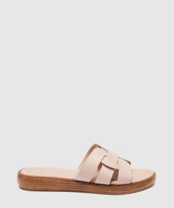 Attireaxis.shop3beb206757 1