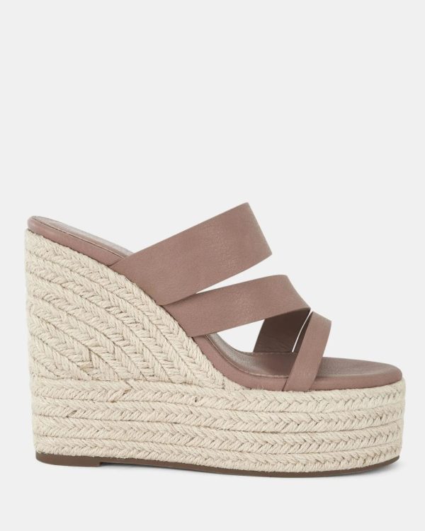 Attireaxis.shop3c03c3c71e 1