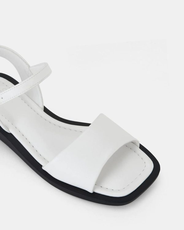 Attireaxis.shop556a947618 3