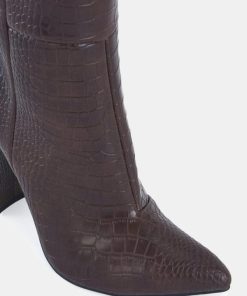 Attireaxis.shop55bfcde505 4