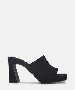 Attireaxis.shop5ce958b712 3