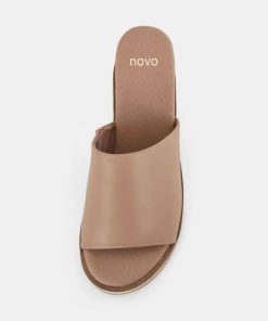 Attireaxis.shop5ebb7a241c 4