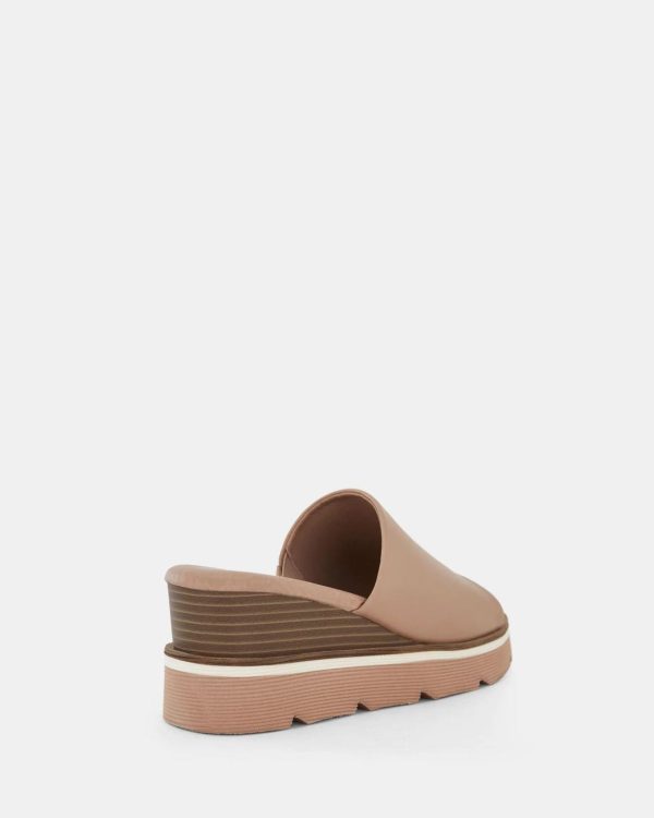 Attireaxis.shop5ebb7a241c 5