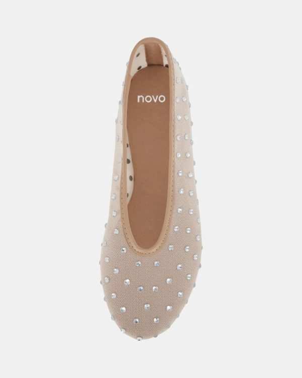 Attireaxis.shop6205566c83 4