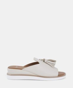 Attireaxis.shop643aa99f14 1