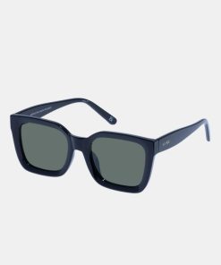 Attireaxis.shop684c602b68 1