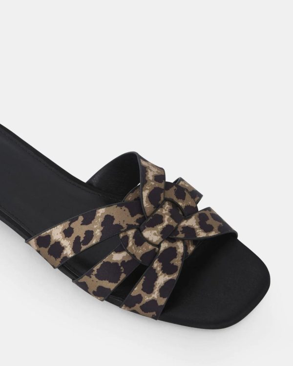 Attireaxis.shop69377d52d2 3