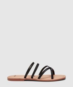 Attireaxis.shop6a8a25a0f5 1