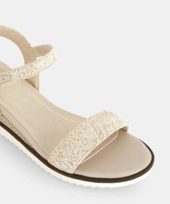 Attireaxis.shop6e96f471cd 3