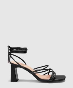 Attireaxis.shop7184f3089f 1