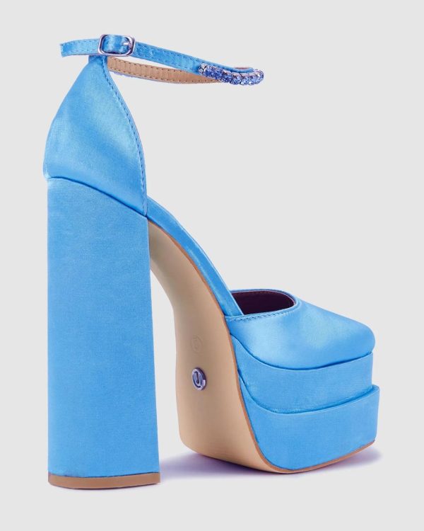 Attireaxis.shop72e674f540 4