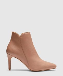 Attireaxis.shop7384013955 1