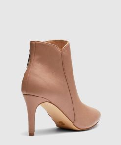 Attireaxis.shop7384013955 3