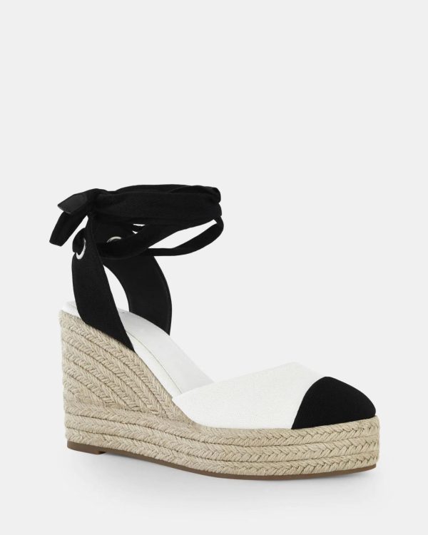 Attireaxis.shop787fcbd477 2