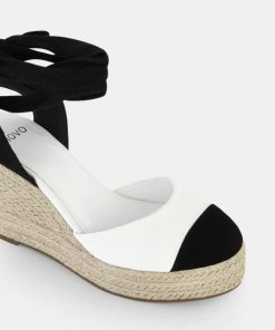 Attireaxis.shop787fcbd477 3