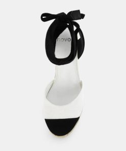 Attireaxis.shop787fcbd477 4