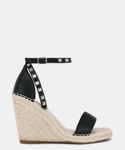 Attireaxis.shop7a09ac6fa1 1