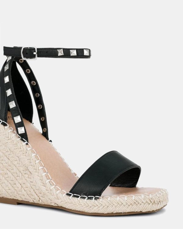 Attireaxis.shop7a09ac6fa1 2