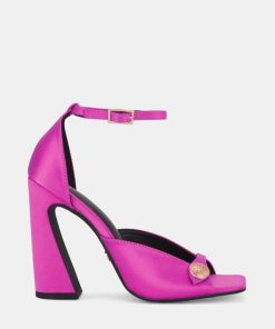 Attireaxis.shop7aa1dedd0e 1