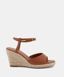 Attireaxis.shop7fc022b348 1