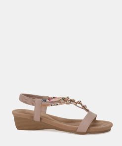 Attireaxis.shop809952793d 1