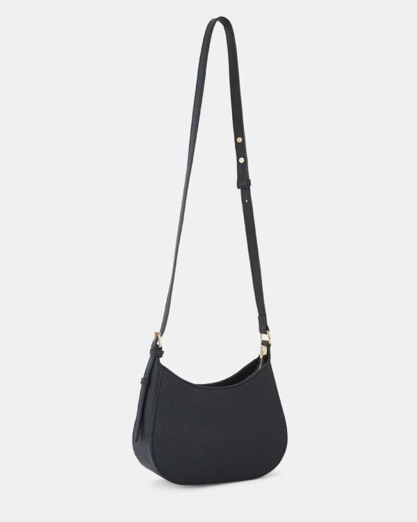 Attireaxis.shop8367ceb9f4 2