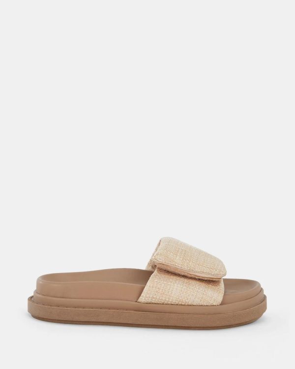 Attireaxis.shop86199b3e61 1