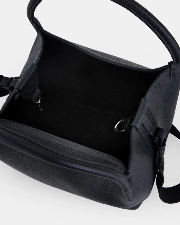 Attireaxis.shop8713bfebb8 3