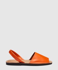 Attireaxis.shop8820004df8 1