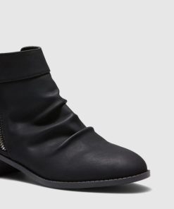 Attireaxis.shop912cc816fd 2