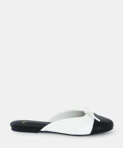 Attireaxis.shop9751b5a7c8 1