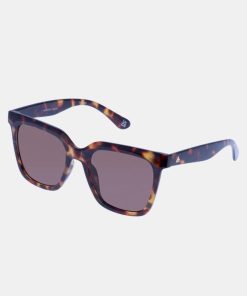 Attireaxis.shopa071a3771a 1