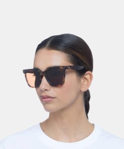 Attireaxis.shopa071a3771a 2