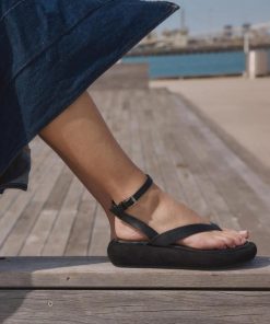 Attireaxis.shopa44b412d4b 4