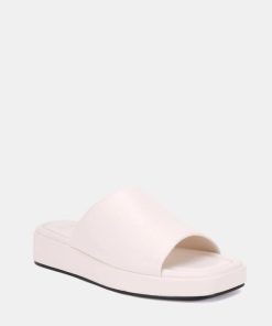 Attireaxis.shopb15d074c00 2