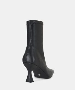 Attireaxis.shopd245d61dae 3