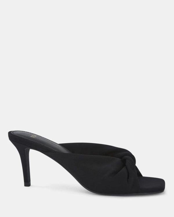 Attireaxis.shopd8f3ca5434 1