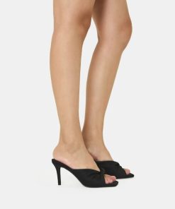 Attireaxis.shopd8f3ca5434 2