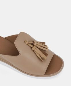 Attireaxis.shopdccebf1992 3